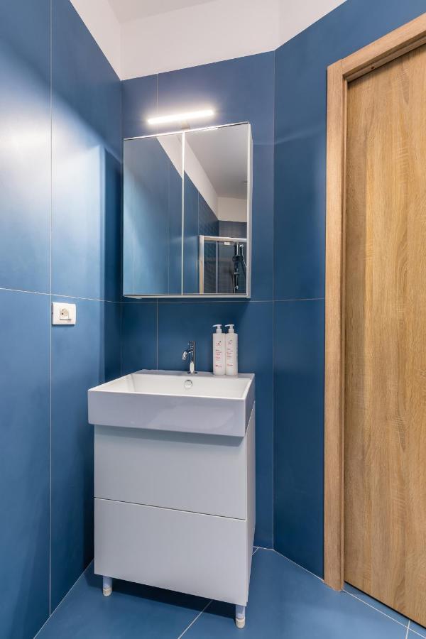Art Apartment At Sanita By Wonderful Italy Napoli Ngoại thất bức ảnh